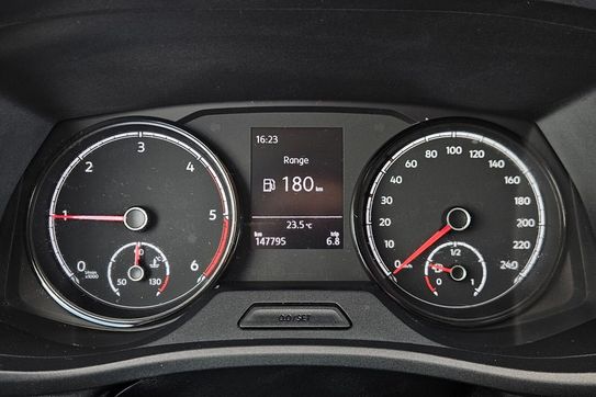 Volkswagen Transporter TDI L2H1