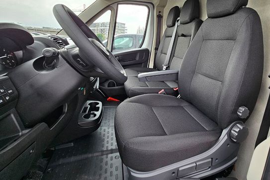 Opel Movano L4H2