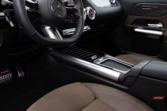 Mercedes GLA 220  4-Matic AMG Line