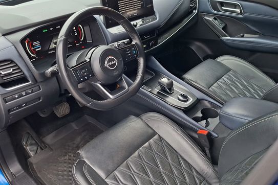 Nissan Qashqai DIG-T 4X4 Xtronic Teknaplus