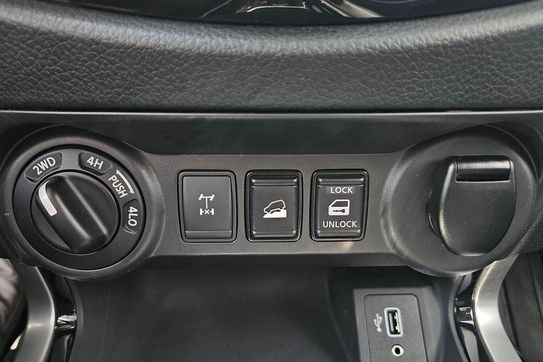 Nissan Navara 2.3 Tekna AWD