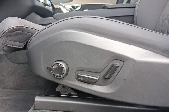 Volvo XC90 B5 B AWD Plus Dark 7os aut