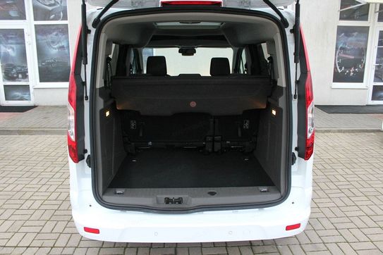 Ford Tourneo Connect L1H1 Titanium
