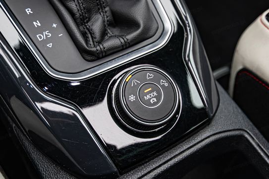 Volkswagen T-Roc 2.0 TSI 4Mot. Premium DSG