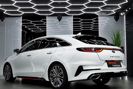 Kia ProCeed 1.6 T-GDI GT DCT