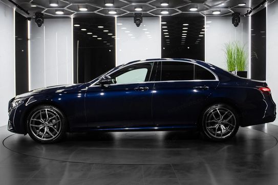 Mercedes Klasa E 220 d 4-Matic AMG Line