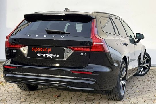 Volvo V60 B4 B Plus Dark