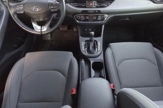 Hyundai i30 1.5 T-GDI 48V Smart DCT