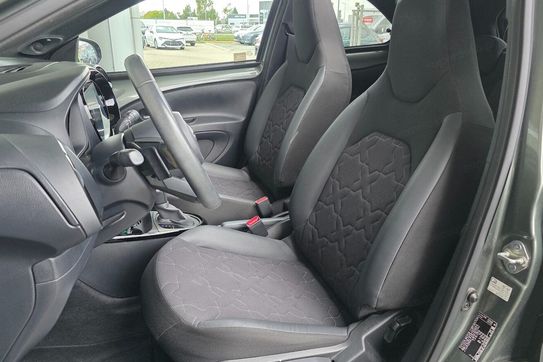 Toyota Aygo X 1.0 VVT-i Selection CVT