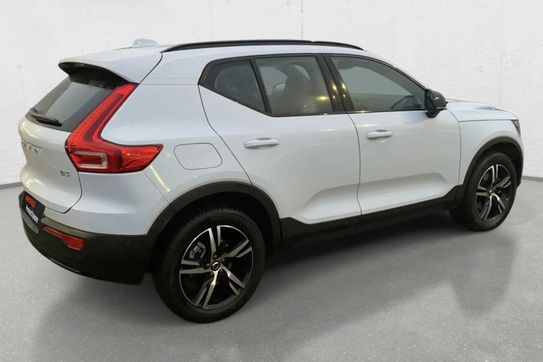 Volvo XC40 B3 B Plus Dark