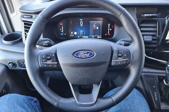 Ford Transit Autobus M2 460 L4H3 RWD Limited A10 RWD