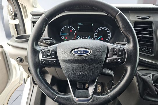 Ford Transit 350 L2H3 4x4