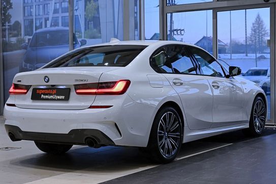 BMW Seria 3 330i xDrive M Sport sport-aut