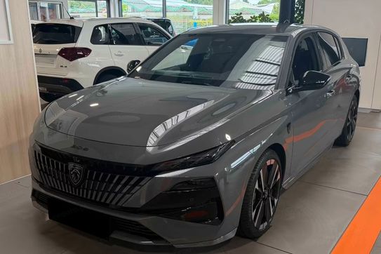 Peugeot 308 GT Exclusive S&S e-DCS6 1.2 mHEV