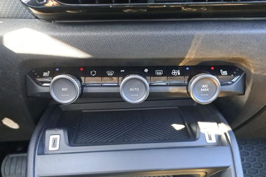 Citroen C4 X 1.2 PureTech Shine Pack S&S EAT8