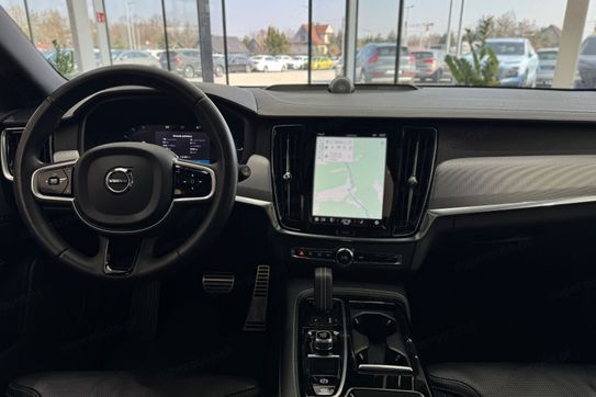 Volvo V90 T8 AWD Plug-In Hybrid R-Design aut