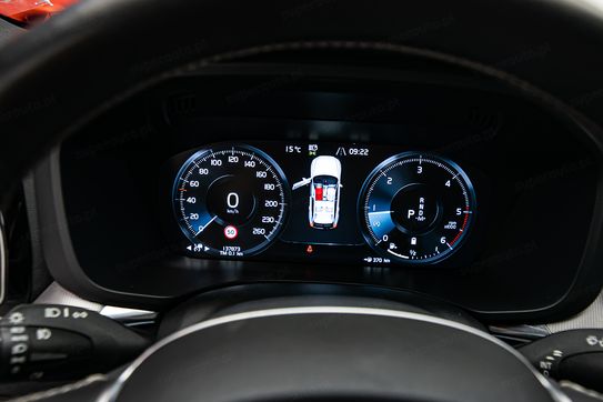 Volvo XC60 D AWD R-Design aut