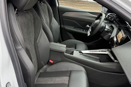 Peugeot 308 GT e-DCS 1.2 mHEV