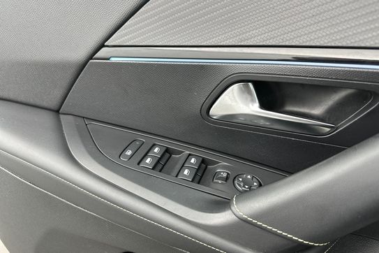 Peugeot 2008 GT 1.2 PureTech EAT8