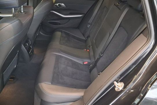 BMW Seria 3 Touring 320d xDrive M Sport