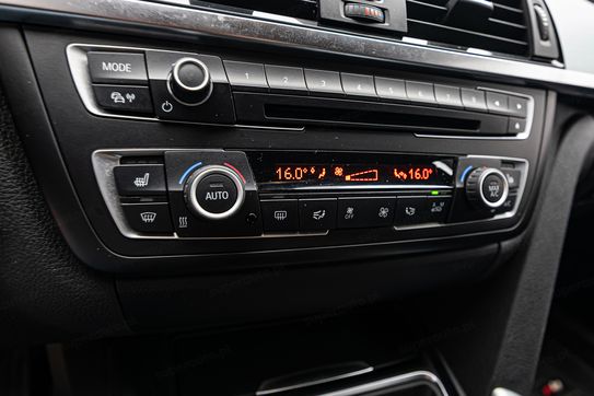 BMW Seria 3 320d 2.0 Modern Line