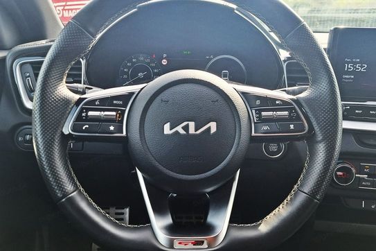 Kia Ceed 1.5 T-Gdi Gt Line Dct
