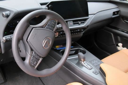 Lexus UX 300h F Sport Design 2.0 Hybrid Dynamic Force