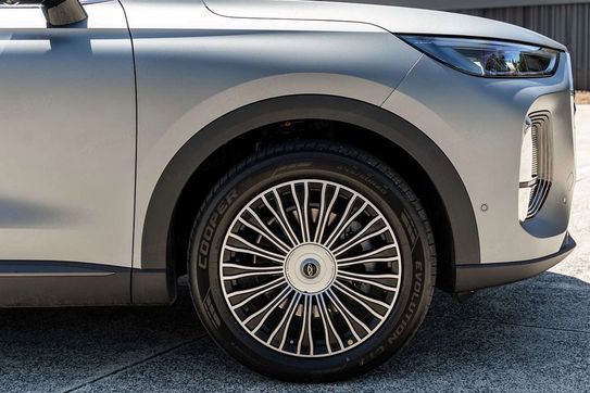 Chery Tiggo 9 Prestige 1.5 T-GDI Super Hybrid DHT 7os.