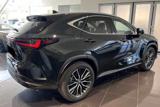 Lexus NX 350h Omotenashi 2.5 Hybrid AWD