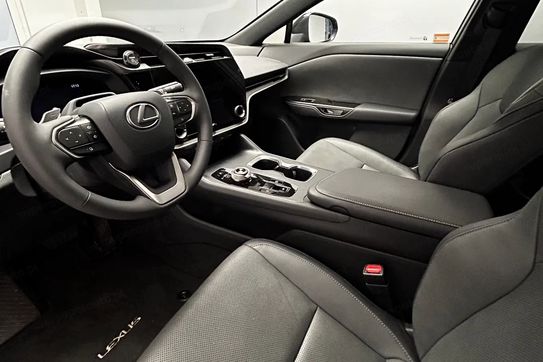 Lexus RZ 450e Prestige DIRECT4