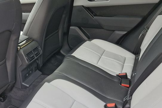 Land Rover Range Rover Velar D200 Dynamic SE