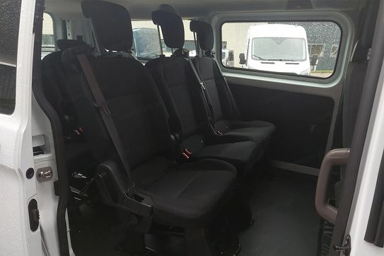Ford Transit Custom Kombi L2H1