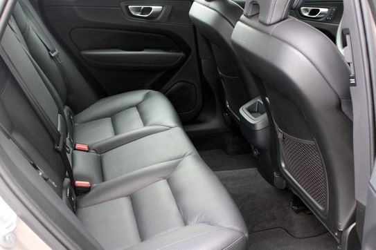 Volvo XC60 B4 D AWD Ultimate Dark