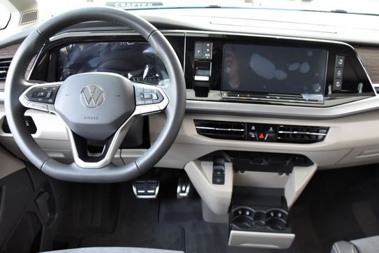 Volkswagen Multivan L2H1 Style DSG