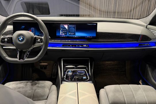 BMW i7 105.7kWh eDrive50 M Sport