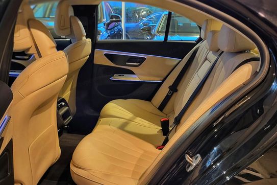 Mercedes Klasa E 200 4-Matic Avantgarde 9G-Tronic