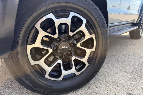 Jac T9 8AT 4x4