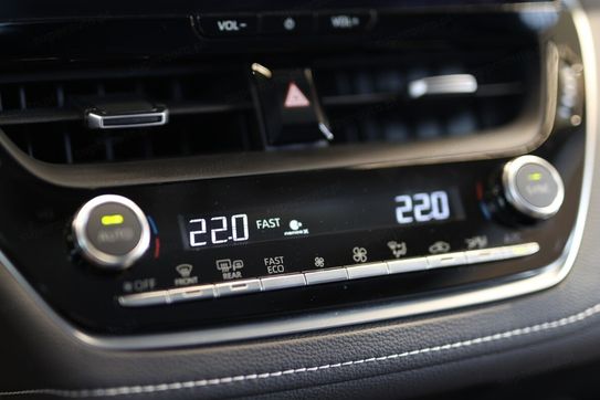 Toyota Corolla 1.8 Hybrid Style