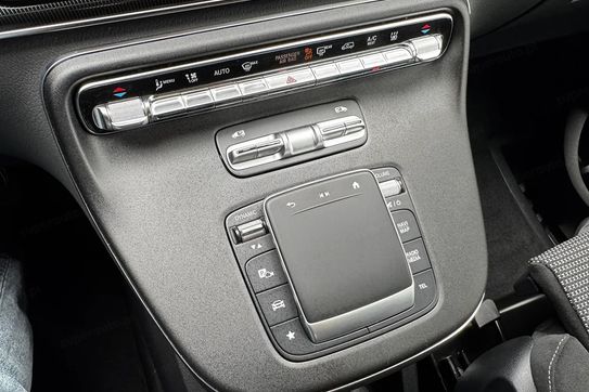 Mercedes V Klasa 300 d Avantgarde (długi)