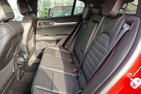 Alfa Romeo Stelvio 2.0 Turbo Tributo Italiano Q4