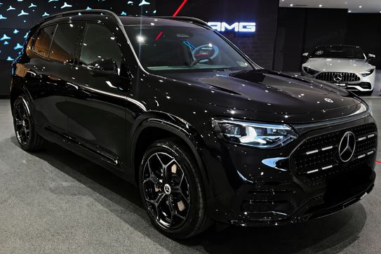 Mercedes GLB 200