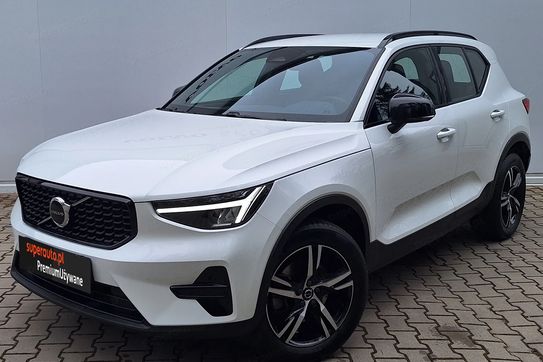 Volvo XC40 B3 Plus Dark