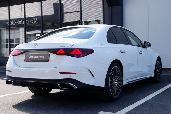 Mercedes E Klasa 220 d  4-Matic AMG