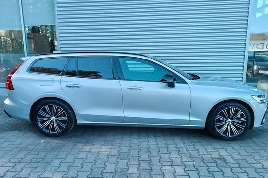 Volvo V60 T6 AWD Plug-In Hybrid Plus Dark aut