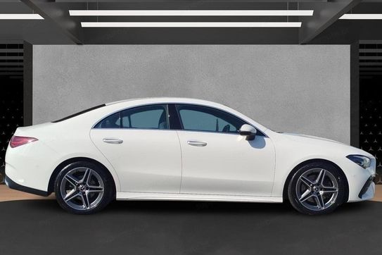 Mercedes CLA 200 AMG Line