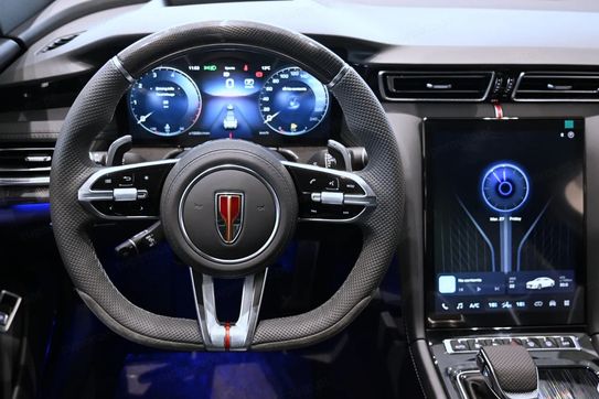 Hongqi H6 T Deluxe aut