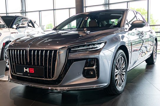 Hongqi H5 Deluxe 2.0T DSG