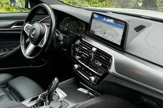 BMW Seria 5 530i xDrive M Sport
