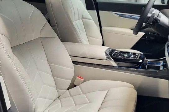 BMW Seria 7 740d xDrive M Sport