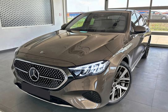 Mercedes Klasa E 300 de  4-Matic Avantgarde